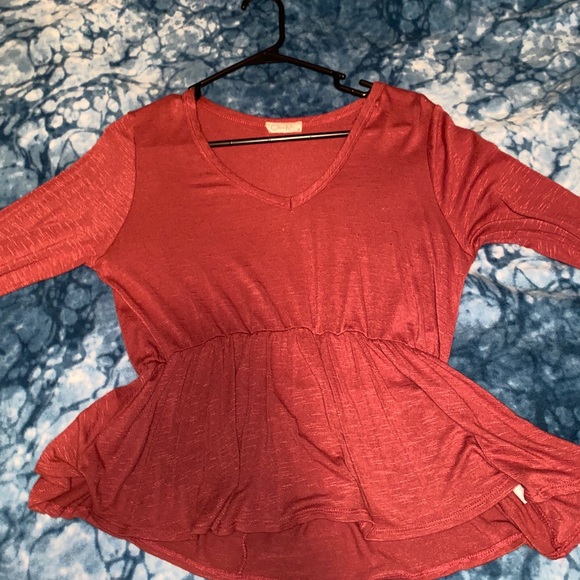 Olivia Rae flowy shirt - Picture 1 of 4